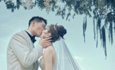 RENE CAOVILLA 释出SS24”Cleopatra Nudes”广告大片